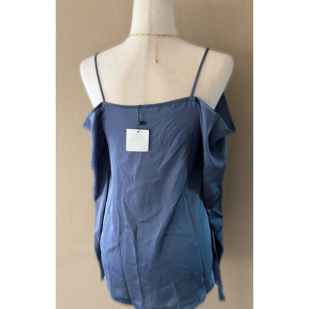 Cold shoulder top in indigo - Picture 6 of 6
